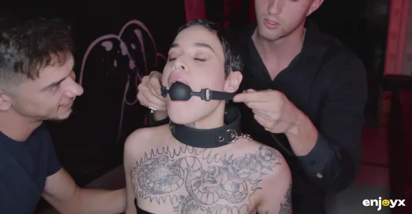 Inked Small-titted Latina Sub Saba Lapiedra Gets Spit-roasted & Fucked In All Holes By 2 Horny Guys